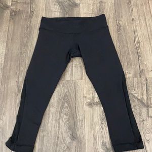Lululemon leggings crop black size 6
